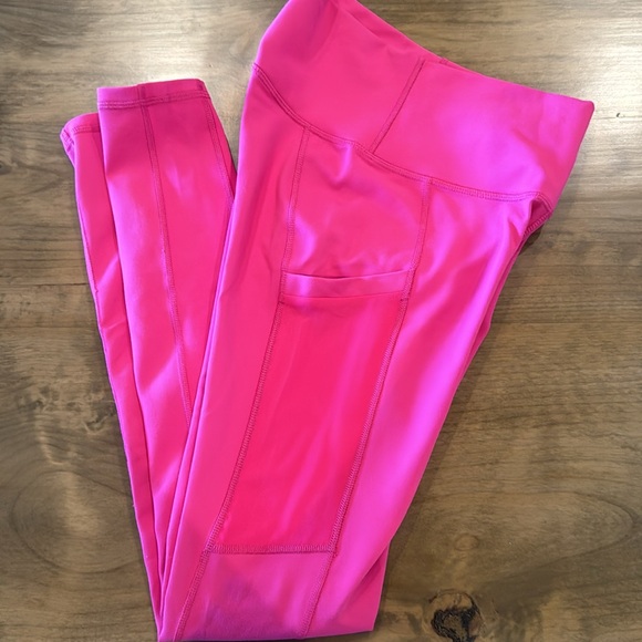 Fabletics Powerhold, size 0 - Picture 3 of 4